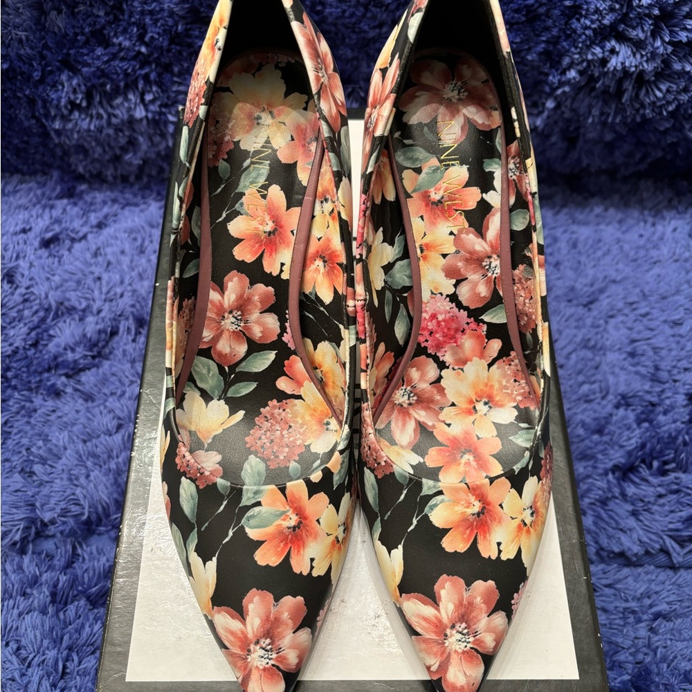 Nine West Flax Floral Pointed Toe Pumps 6.5M Black Multi Heels